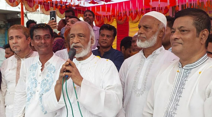 আ. লীগ শত শত কোটি টাকা লুটপাট করে দেশকে দেউলিয়া করে দিয়েছে: মঈন খান